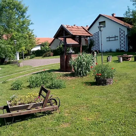 Kiad-Lak Apartmanok Abadszalok Exterior photo